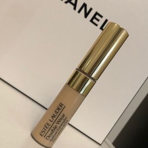 Estée Lauder light double wear concealer